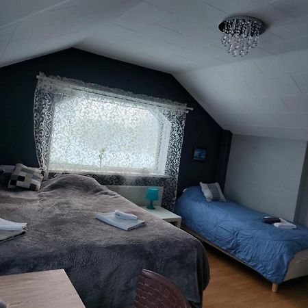 Twin Room With Shared Bathroom Njarthvik Bagian luar foto